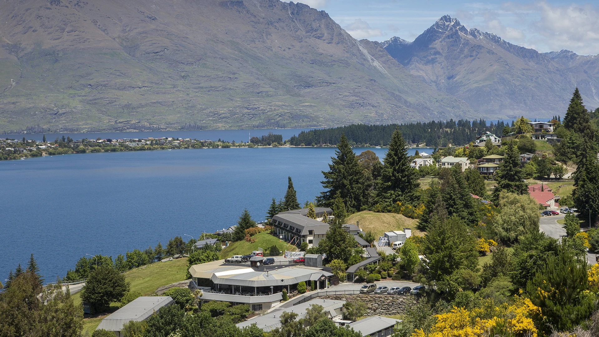 Holiday Inn Queenstown Frankton Road, an IHG Hotel