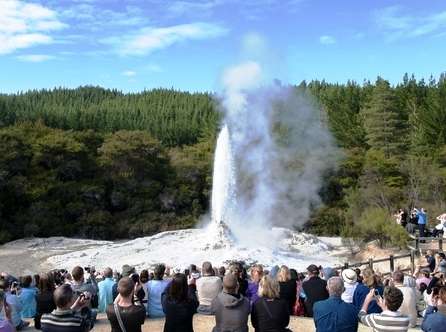 Get a great flight deal to New Zealand with ‘I want that flight’